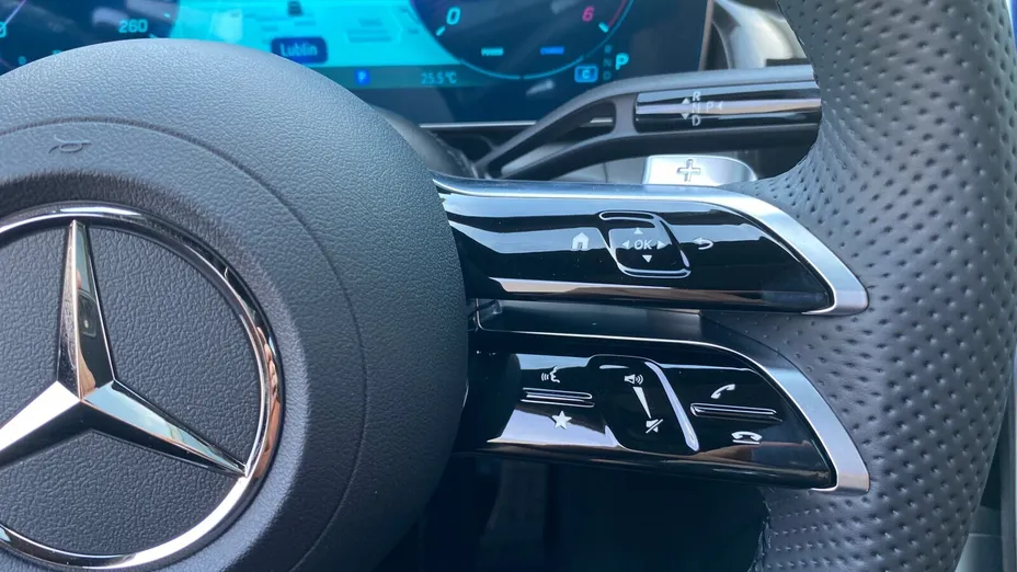 MERCEDES-BENZ GLC -
