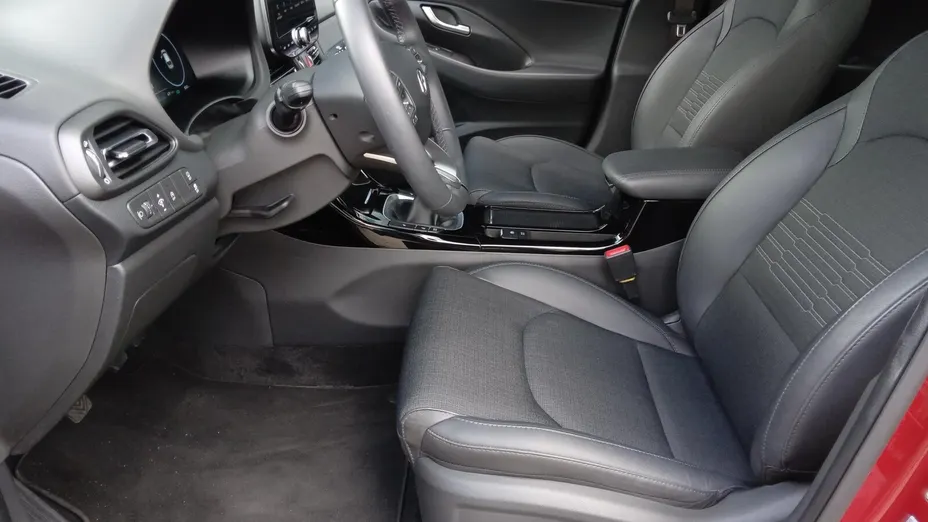 HYUNDAI i30 i30 1.5 T-GDI 48V Smart