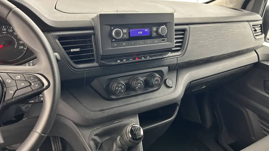 RENAULT Trafic -