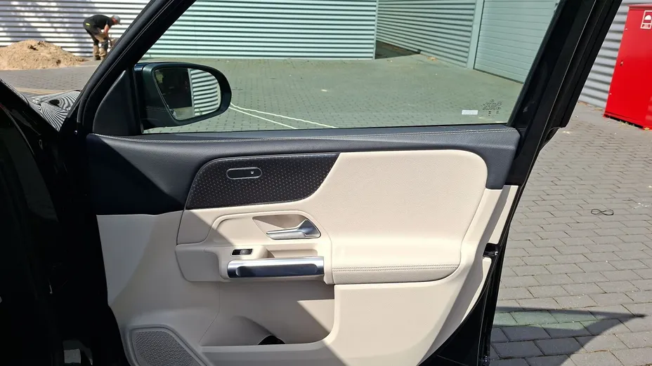 MERCEDES-BENZ GLB GLB 200 mHEV Progressive 7G-DCT