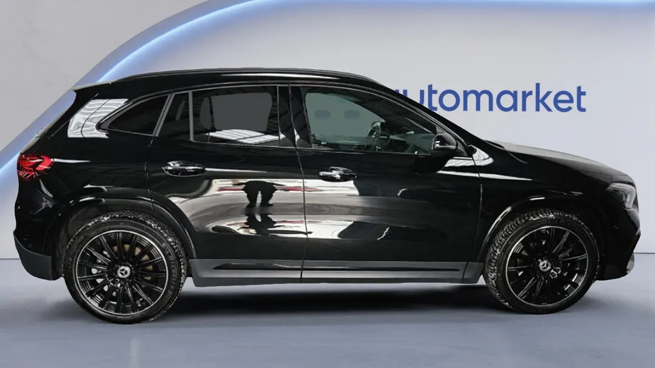 MERCEDES-BENZ GLA GLA 220 d 4-Matic AMG Line 8G-DCT