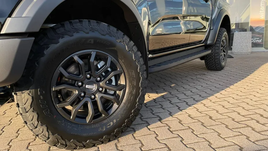 FORD Ranger Ranger 2.0 EcoBlue Bi-Turbo 4x4 DC Raptor aut Nowy