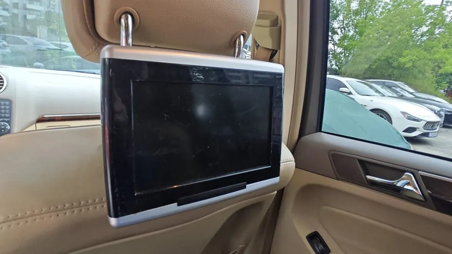 MERCEDES-BENZ GL -