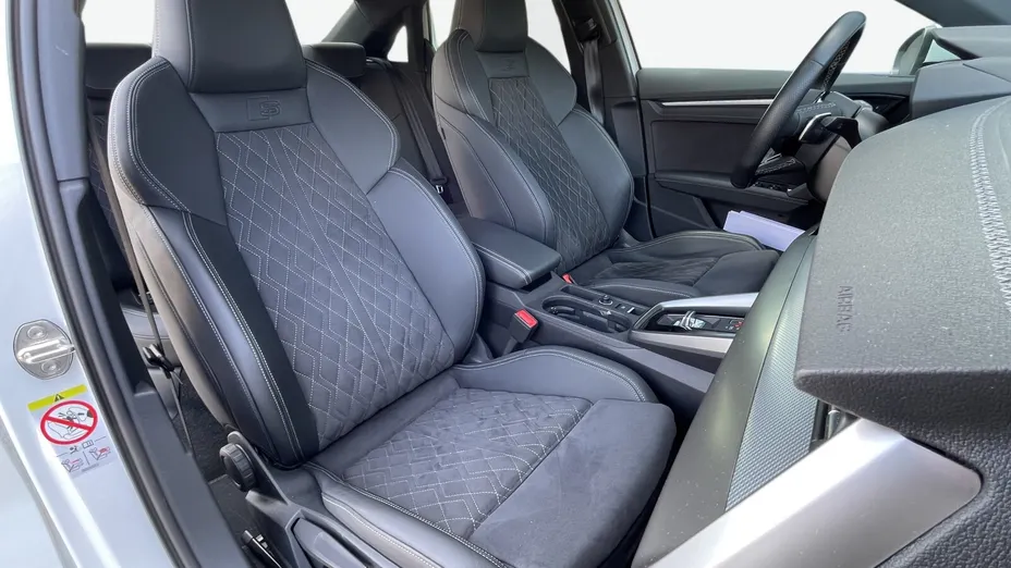 AUDI S3 Limousine -