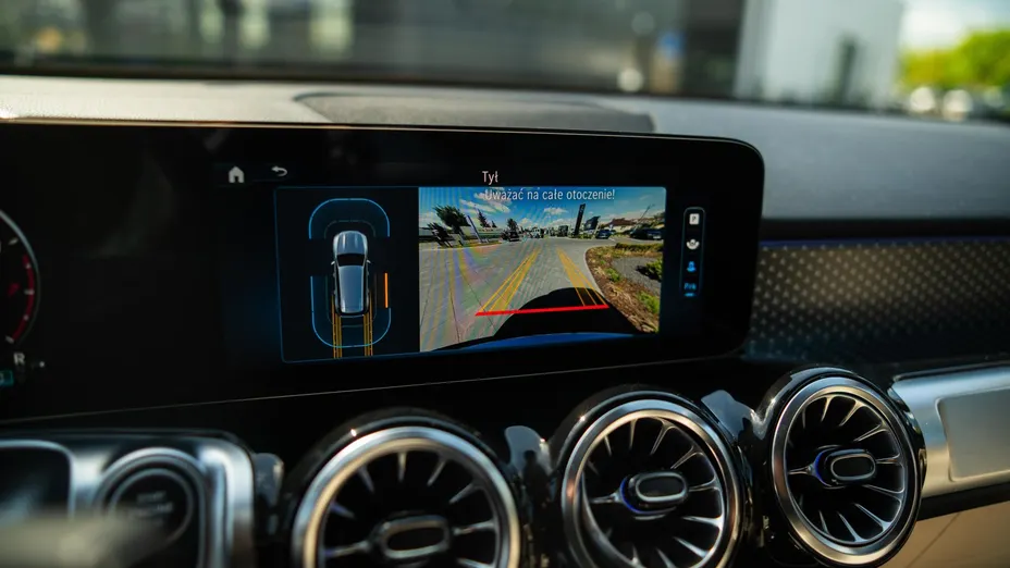 MERCEDES-BENZ GLB GLB 200 mHEV Progressive 7G-DCT