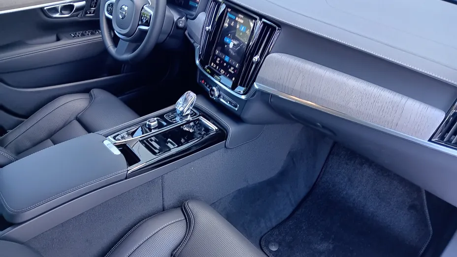 VOLVO V90 V90 T6 AWD Plug-In Hybrid Plus Dark aut Nowy