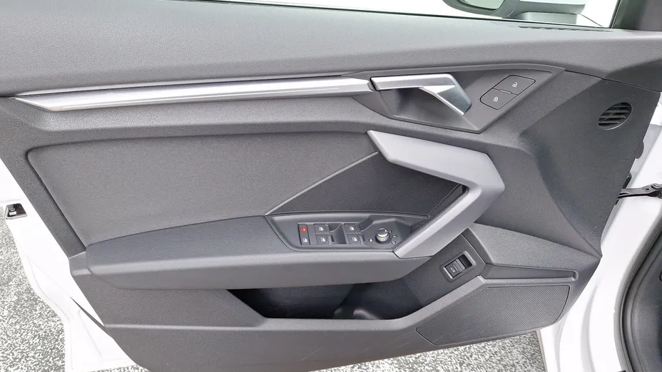AUDI A3 Limousine -
