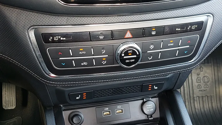 KGM / SSANGYONG Musso Musso Grand 2.2 e-XDi Quartz 4WD aut