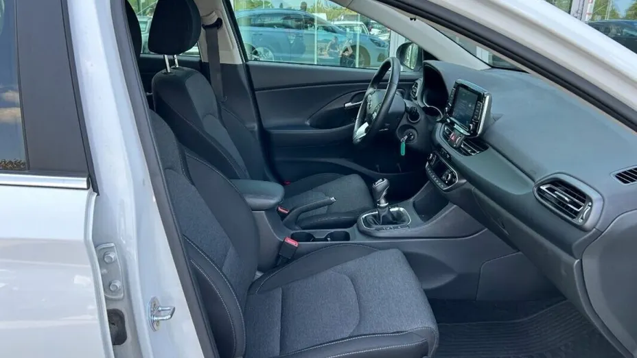 HYUNDAI i30 i30 1.0 T-GDI Smart