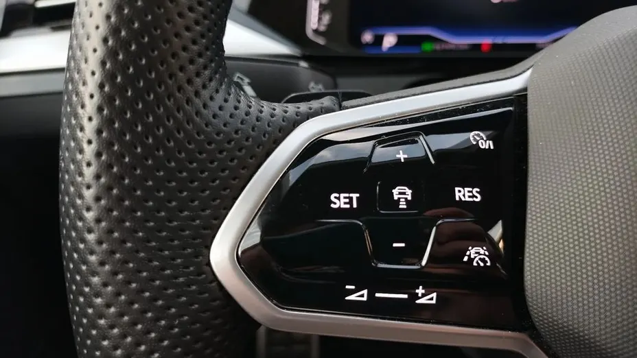 VOLKSWAGEN Arteon Arteon 2.0 TSI Elegance DSG