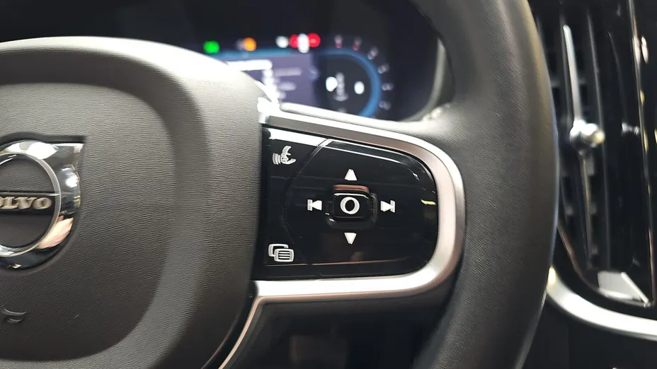 VOLVO V60 V60 B3 B Plus Bright aut