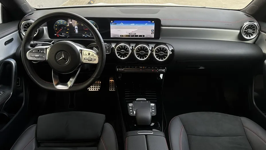 MERCEDES-BENZ CLA CLA 200 d 4-Matic 8G-DCT