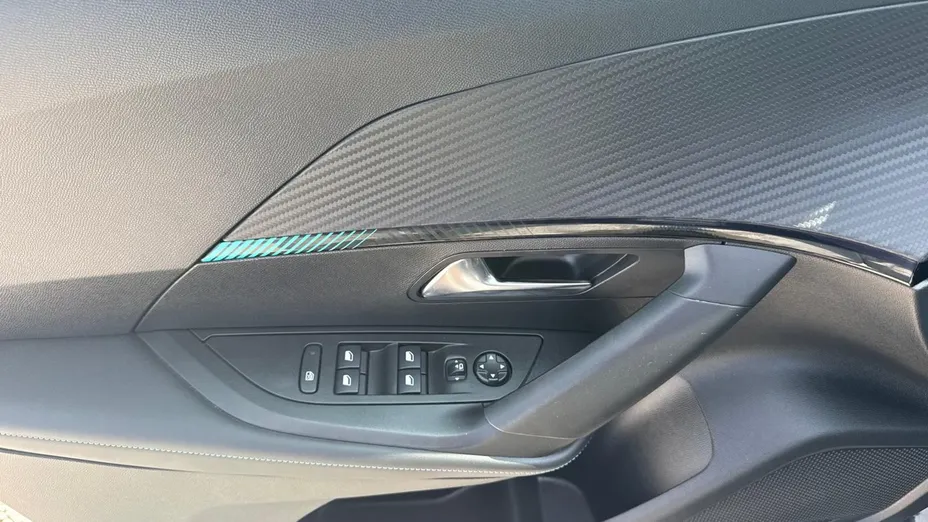 PEUGEOT 2008 -