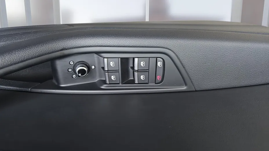 AUDI A4 A4 40 TFSI mHEV Quattro S Line S tronic