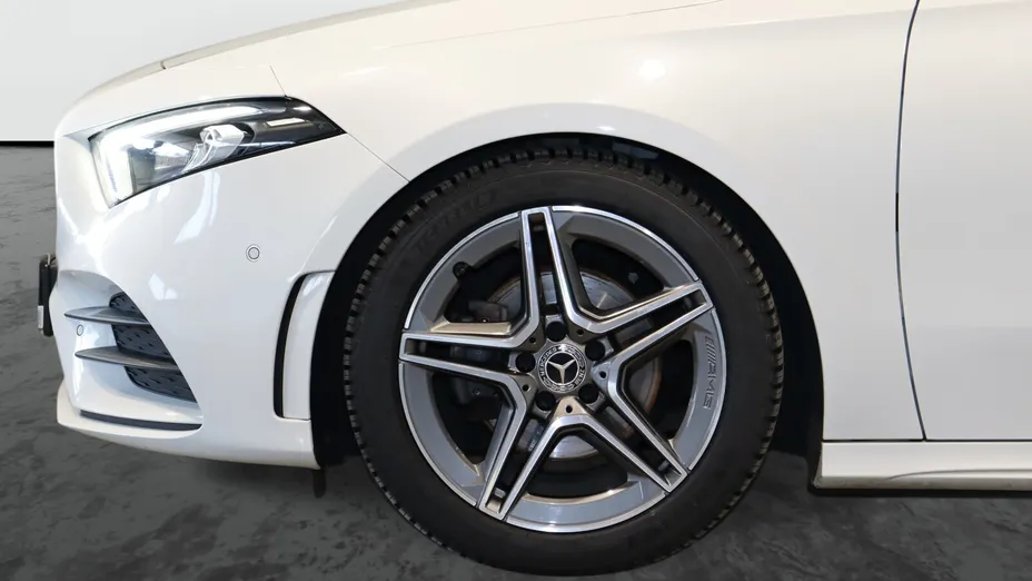 MERCEDES-BENZ A Klasa A 180 AMG Line 7G-DCT