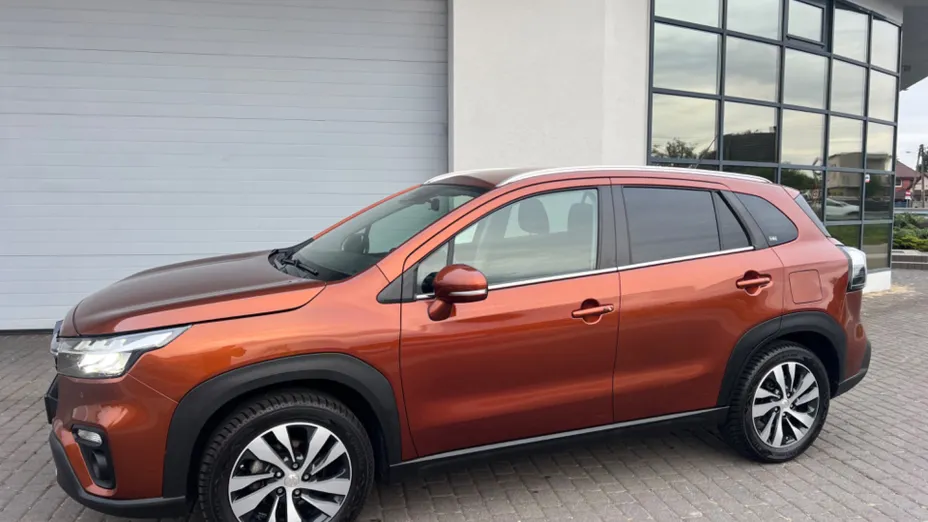 SUZUKI SX4 -