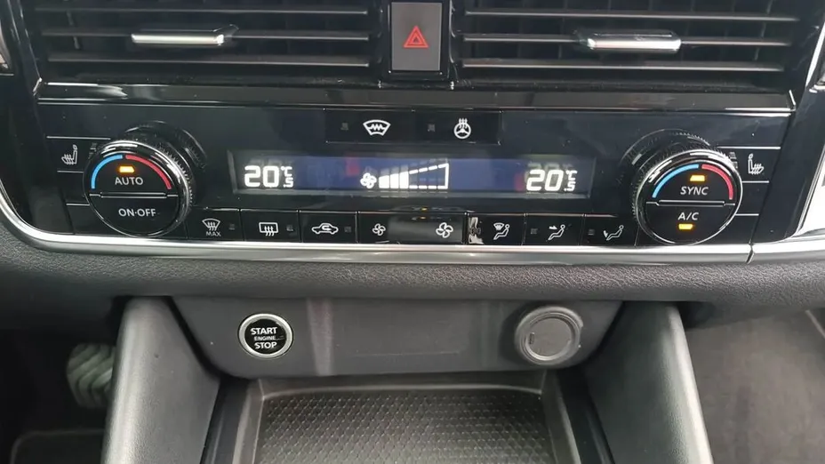 NISSAN Qashqai Qashqai 1.3 DIG-T mHEV N-Connecta