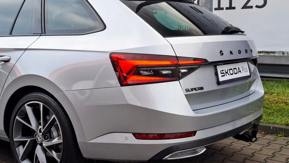 SKODA Superb Superb 2.0 TDI SCR Sportline DSG