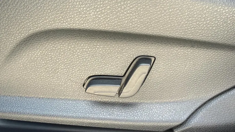 MERCEDES-BENZ GLC -