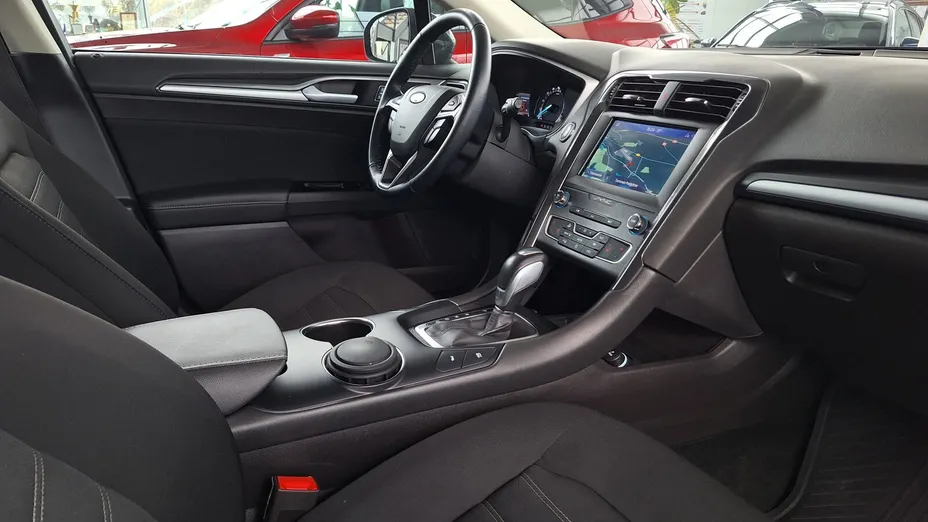 FORD Mondeo Mondeo 2.0 Hybrid Trend