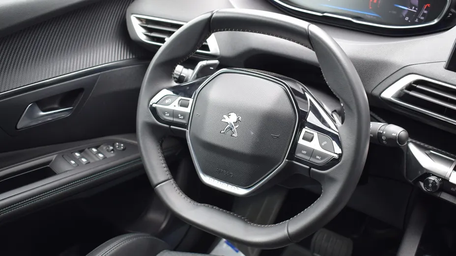 PEUGEOT 3008 3008 1.5 BlueHDi Allure S&S EAT8