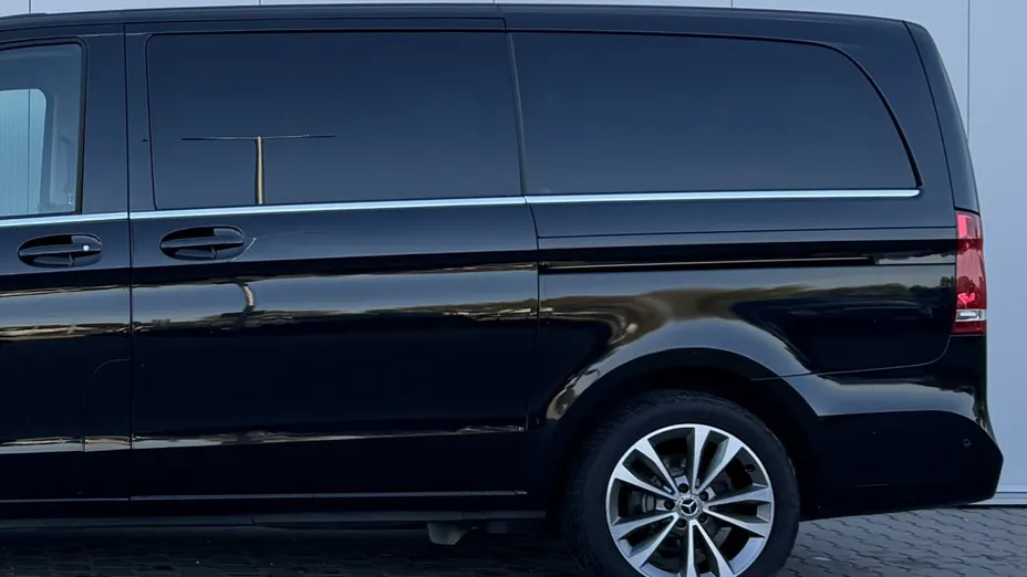 MERCEDES-BENZ V Klasa V 220 d Avantgarde 9G-Tronic (długi)