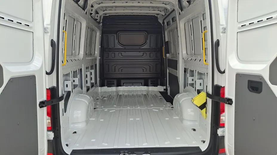 VOLKSWAGEN Crafter Crafter 35 TDI (9,9m3) Nowy