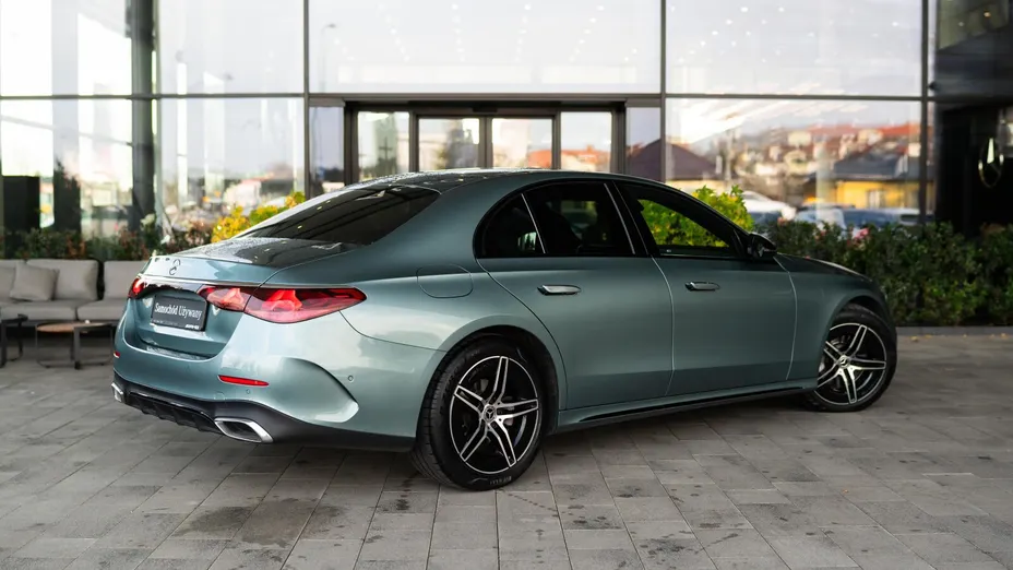 MERCEDES-BENZ E Klasa E 220 d mHEV 4-Matic AMG 9G-Tronic