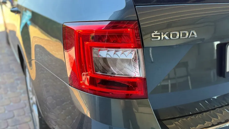 SKODA Octavia Octavia 1.4 TSI Joy DSG