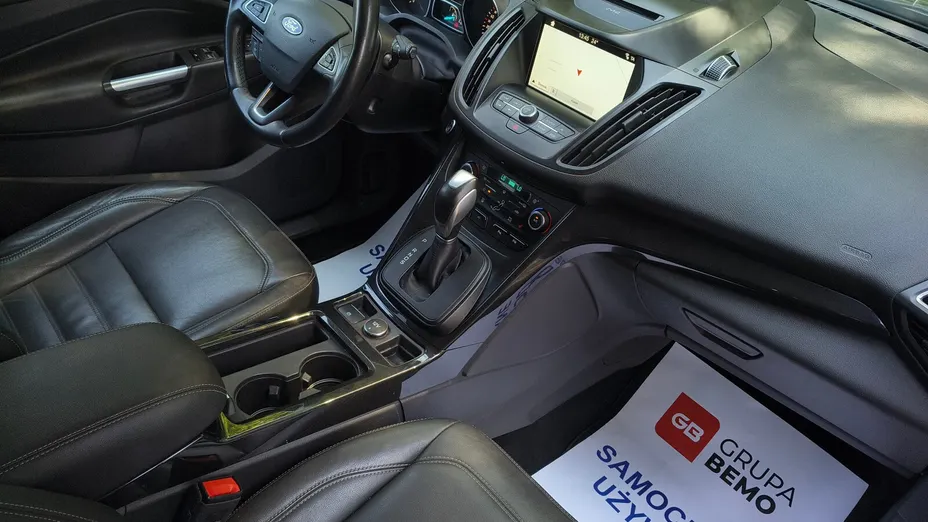 FORD Kuga -