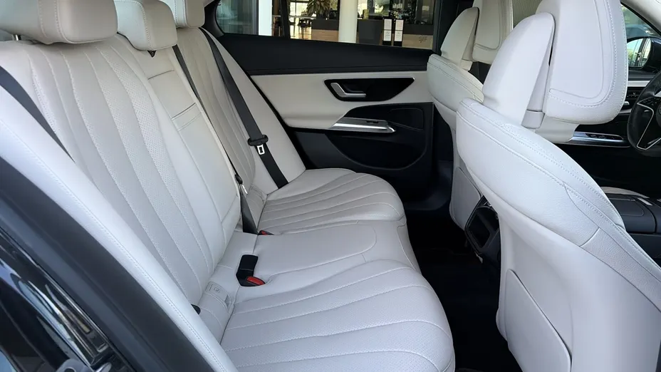 MERCEDES-BENZ E Klasa E 220 d mHEV 4-Matic Avantgarde 9G-Tronic