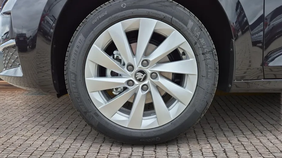 SKODA Octavia Octavia 1.5 TSI mHEV Drive Selection DSG Nowy