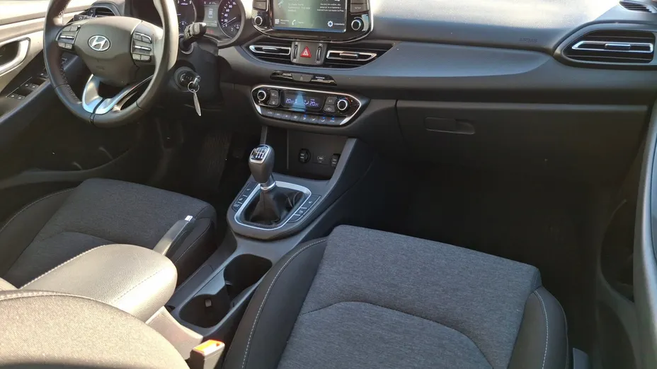 HYUNDAI i30 i30 1.5 T-GDI 48V Smart