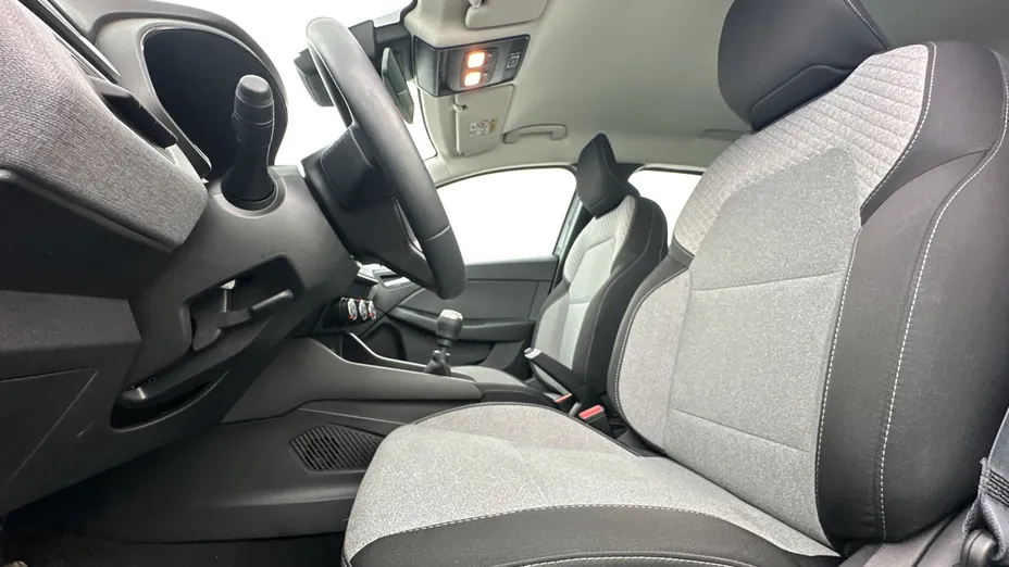 RENAULT Clio -