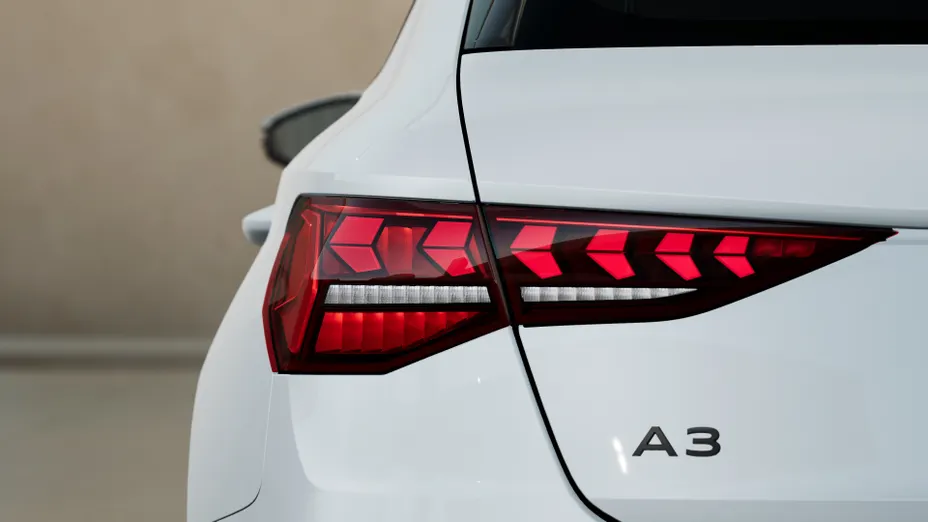 AUDI A3 A3 TFSI mHEV 110 kW S Line S tronic Nowy