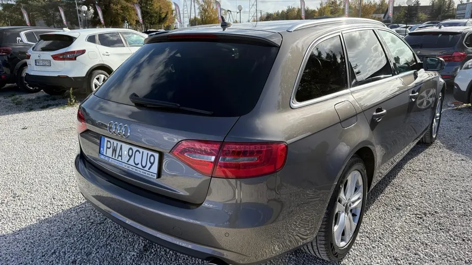 AUDI A4 -