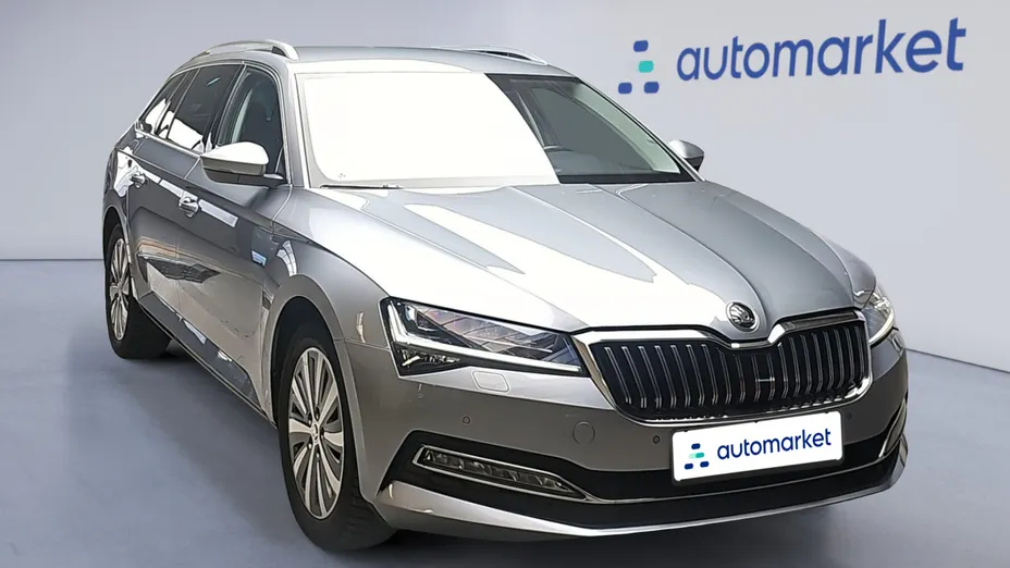 SKODA Superb Superb 2.0 TDI SCR Style DSG