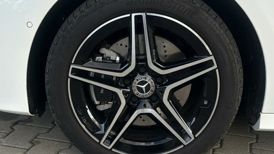 MERCEDES-BENZ A Klasa A 250 e PHEV AMG Line 8G-DCT