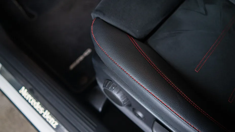 MERCEDES-BENZ GLA GLA 200 d 4-Matic AMG Line 8G-DCT