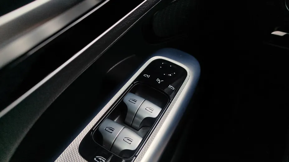 MERCEDES-BENZ GLC GLC 220 d mHEV 4-Matic Avantgarde