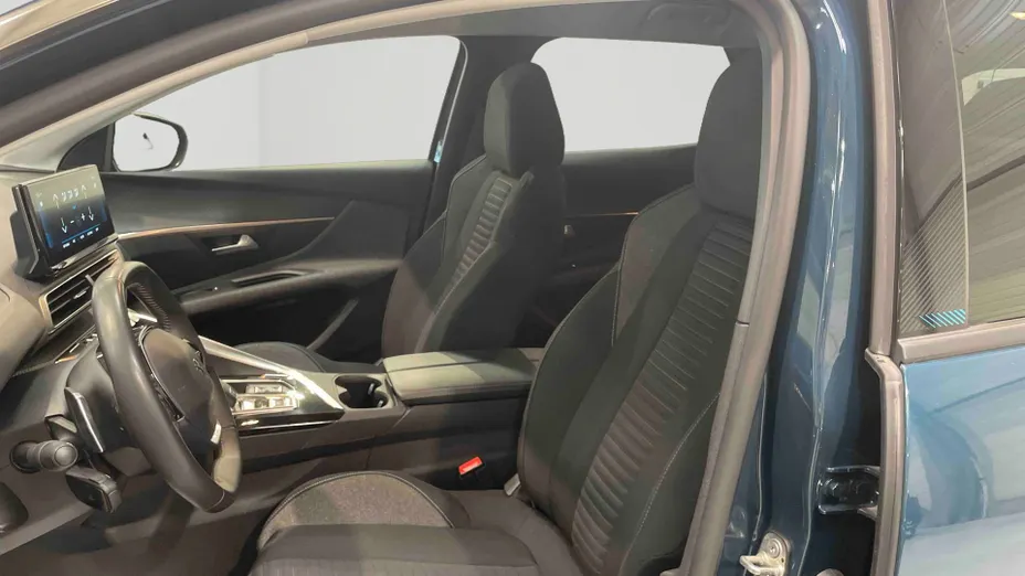 PEUGEOT 3008 -