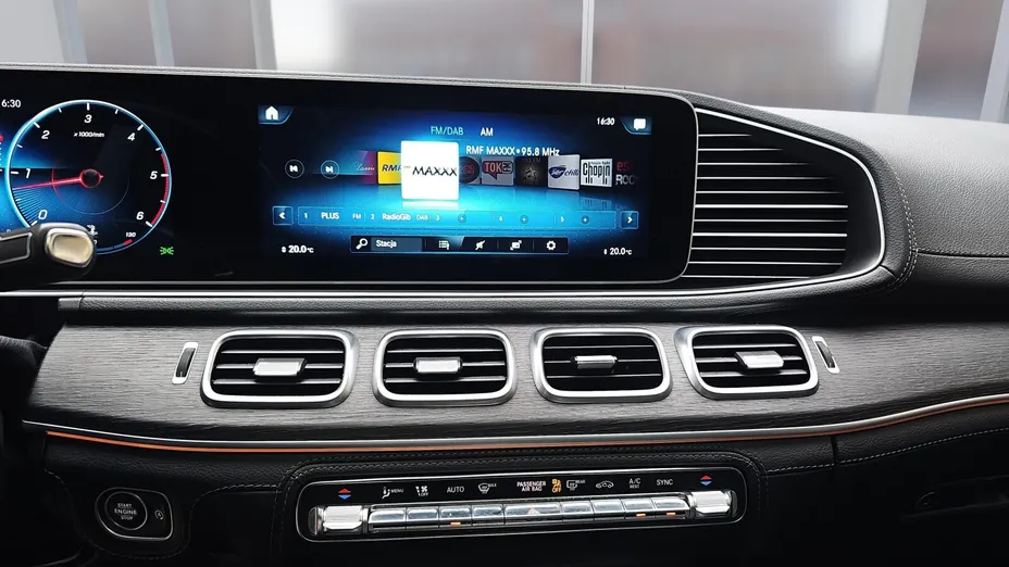 MERCEDES-BENZ GL GLS 400 d 4-Matic