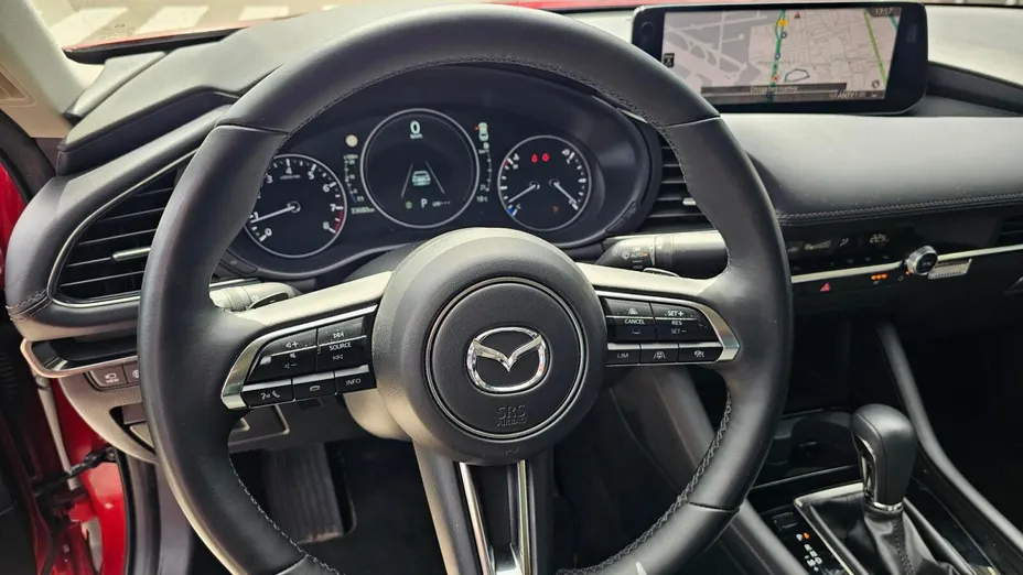 MAZDA 3 3 2.0 mHEV Takumi aut