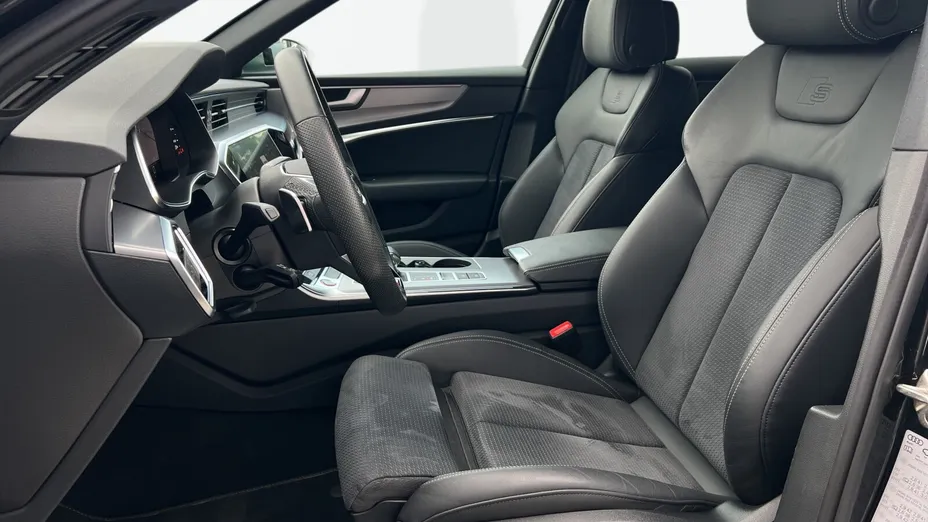 AUDI S6 Avant -