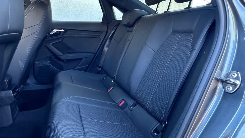 AUDI A3 A3 35 TFSI S Line