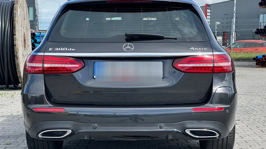 MERCEDES-BENZ E Klasa -
