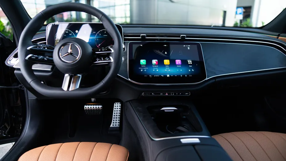 MERCEDES-BENZ E Klasa E 220 d mHEV 4-Matic AMG 9G-Tronic