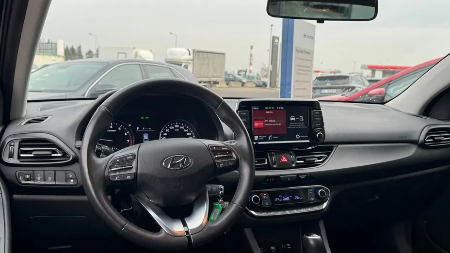 HYUNDAI i30 i30 1.0 T-GDI Smart