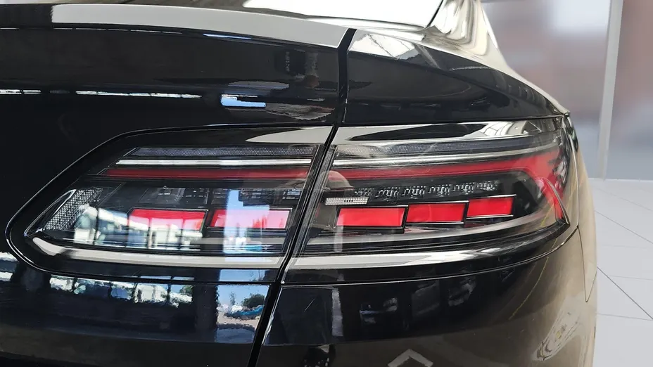 VOLKSWAGEN Arteon Arteon 2.0 TSI Elegance DSG