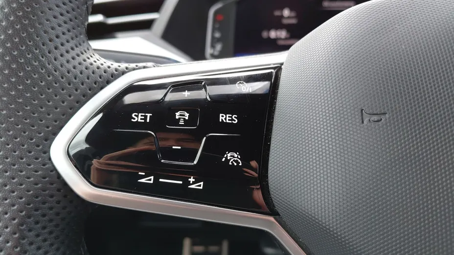 VOLKSWAGEN Arteon Arteon 2.0 TDI R-Line DSG